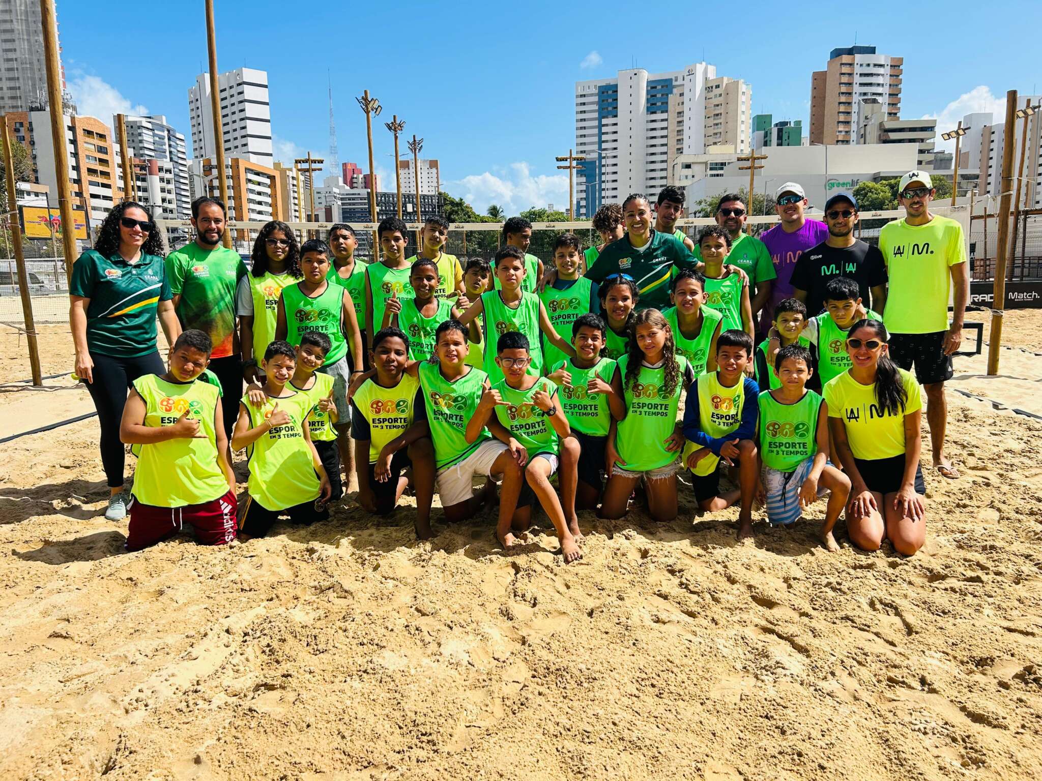 Esporte Em Tempos Realiza Oficina De Beach T Nis Em Comemora O Ao